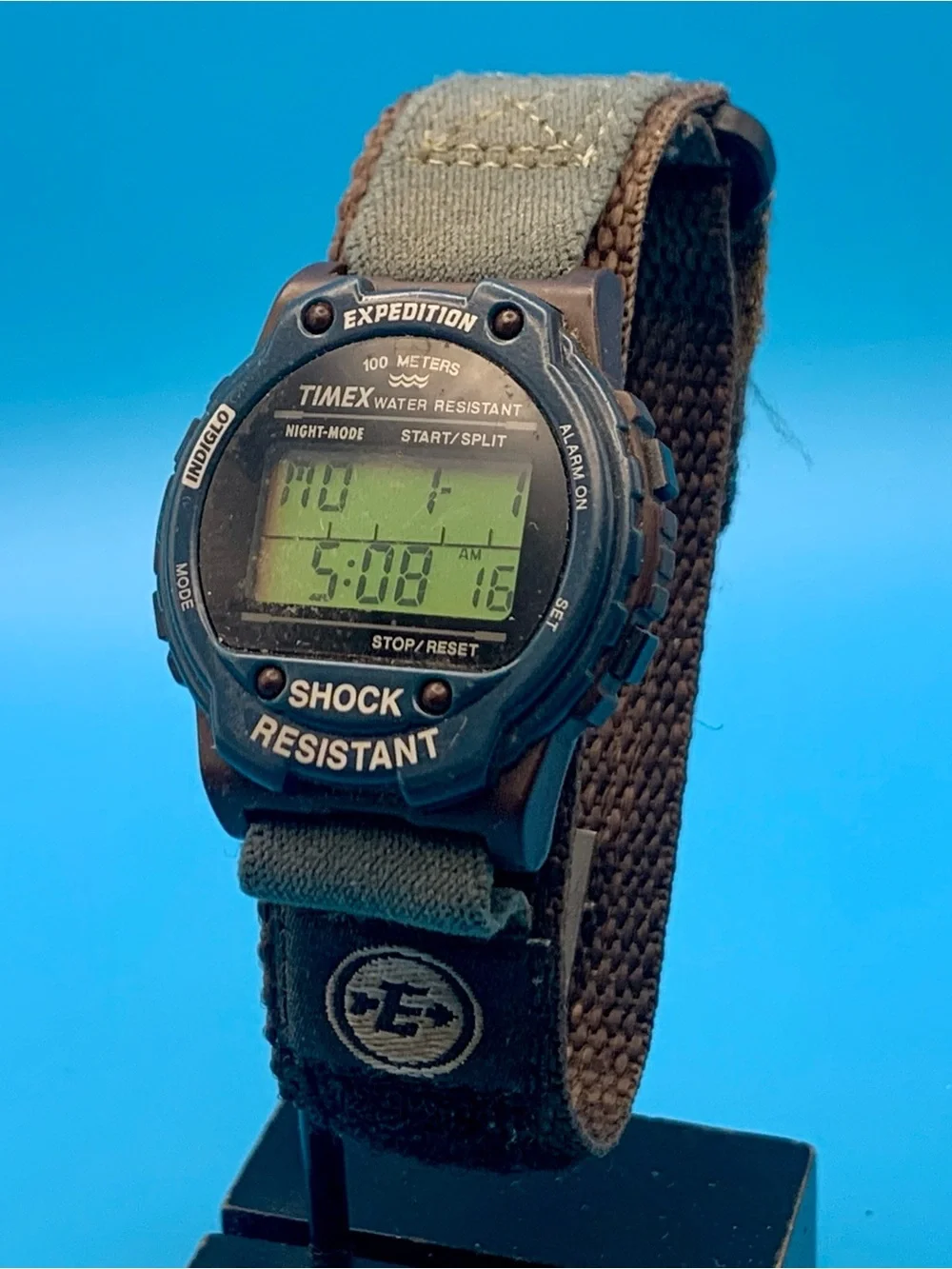 TIMEX EXPEDITION SHOCK Men’s Vintage 1997 Digital Watch Indiglo Working New Batt